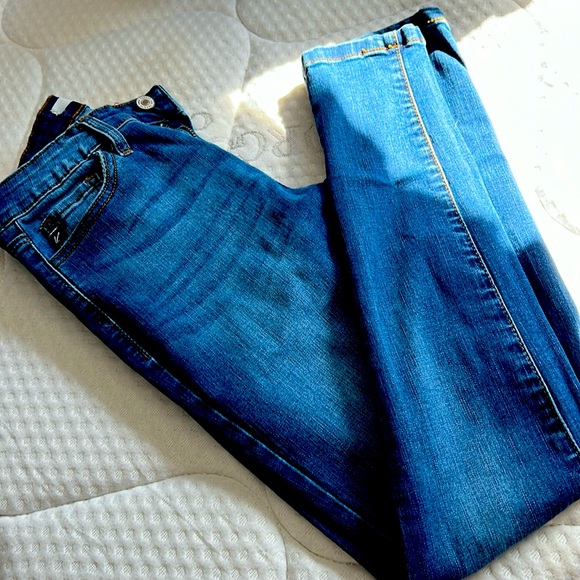 Jeans - Picture 1 of 2